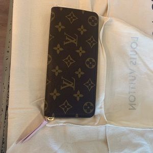 Louis Vutton Clemence wallet!